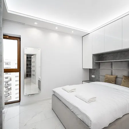 شقة Bielany Luxury By Bookinghost