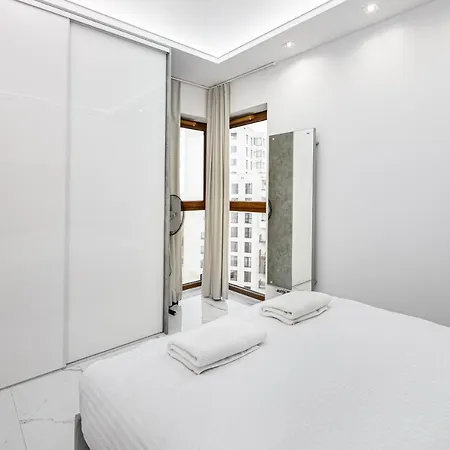 شقة Bielany Luxury By Bookinghost